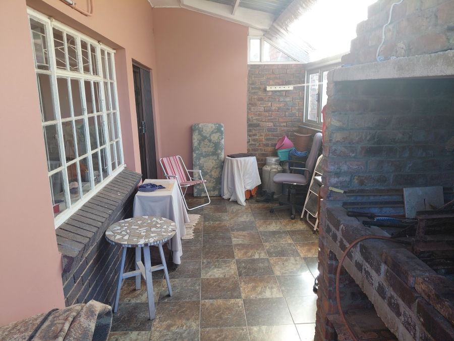 4 Bedroom Property for Sale in Bothasrus Eastern Cape